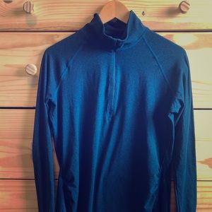 GAP Fit 1/4 Zip Long-Sleeved Shirt